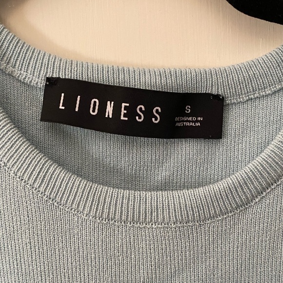 Lioness Dress - Picture 3 of 5